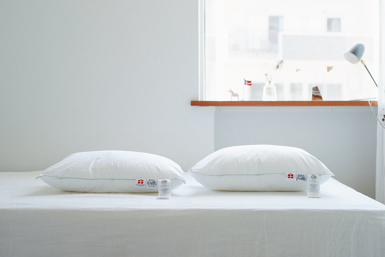 女性におすすめなのは、金子さんに試していただいた「ミディアムロー」という一番低いタイプ。自然な角度をキープして眠ることで、首のシワができにくくなるのだとか！